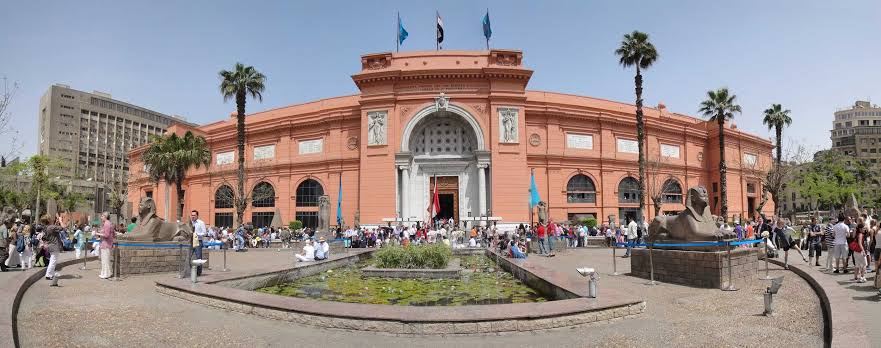 Pyramids of Giza and Egyptian Museum